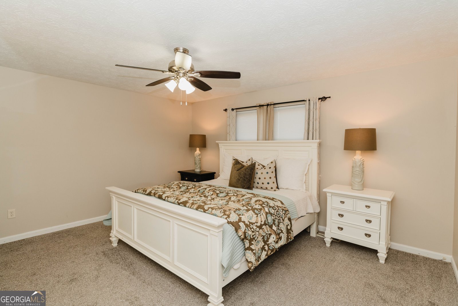 6801 Creekwood Drive Douglasville - 28