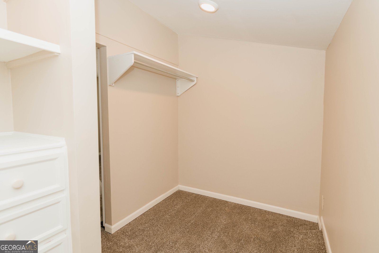 6801 Creekwood Drive Douglasville - 44