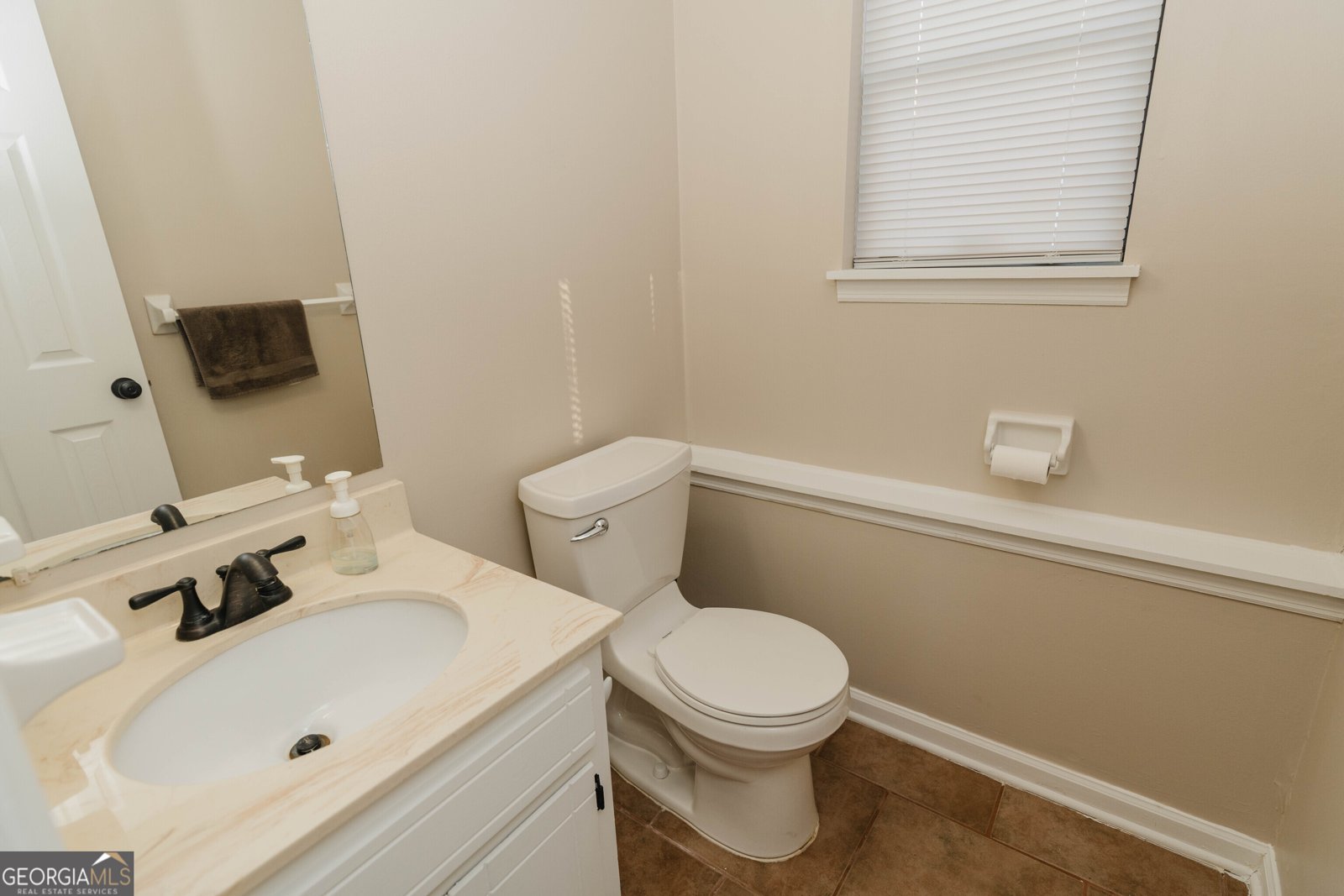 6801 Creekwood Drive Douglasville - 55