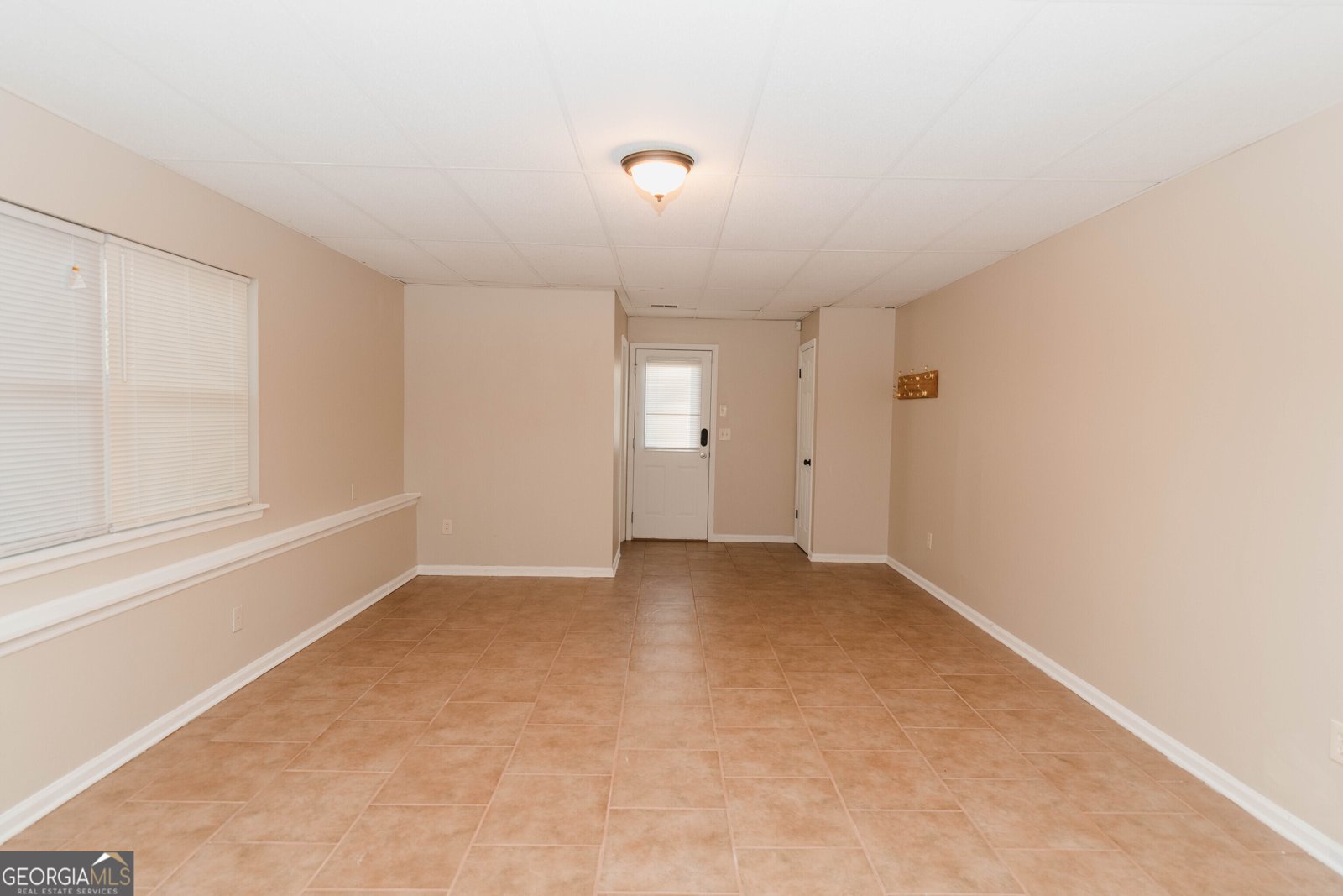 6801 Creekwood Drive Douglasville - 57