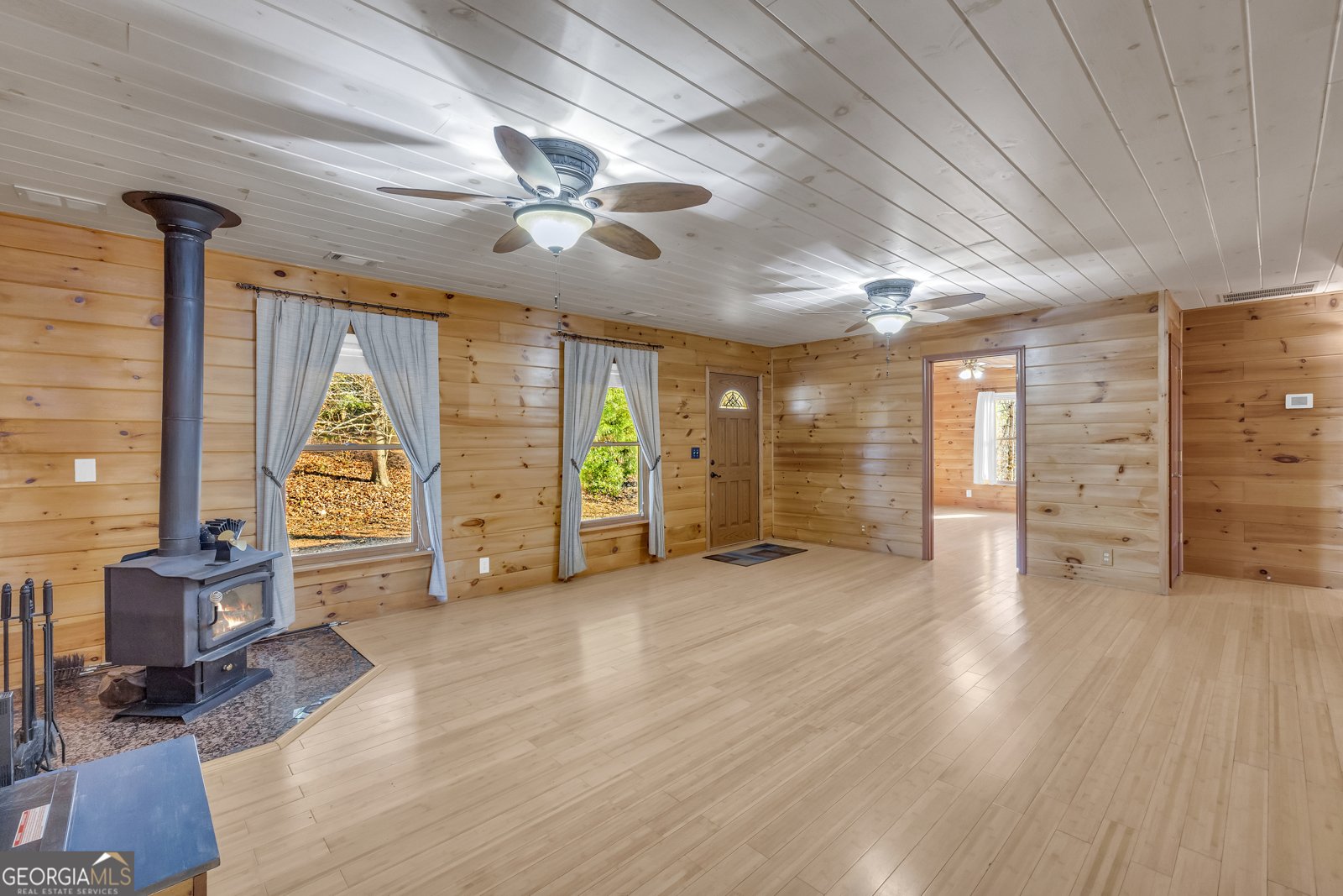 215 Stonehedge Drive Clarkesville - 17