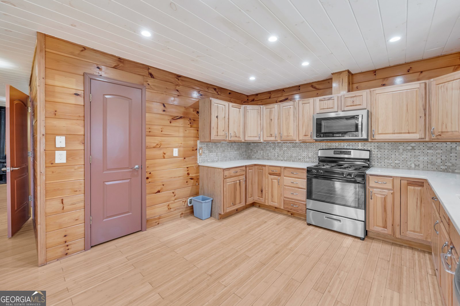 215 Stonehedge Drive Clarkesville - 20