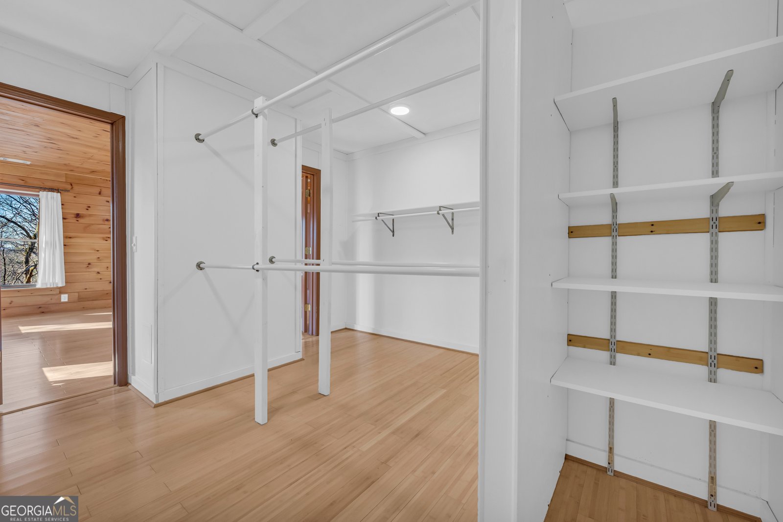 215 Stonehedge Drive Clarkesville - 43