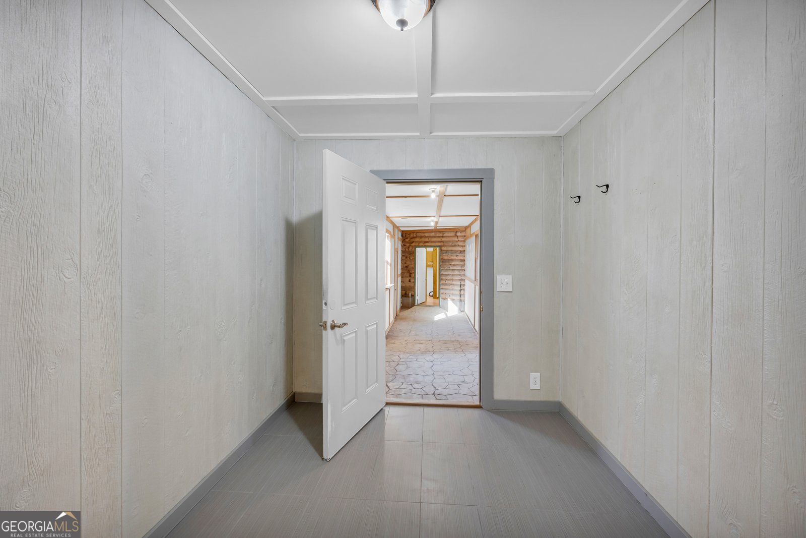 215 Stonehedge Drive Clarkesville - 50