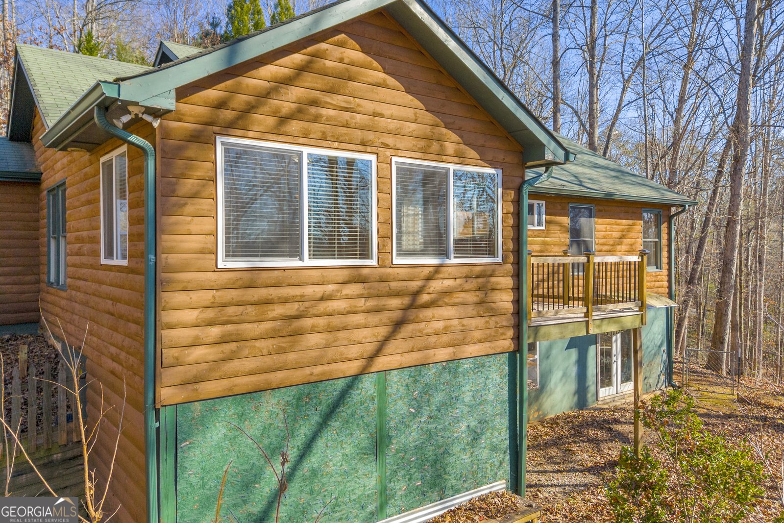 215 Stonehedge Drive Clarkesville - 77