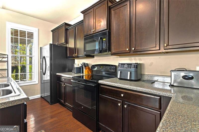 141 DUNLEITH Marietta - 4