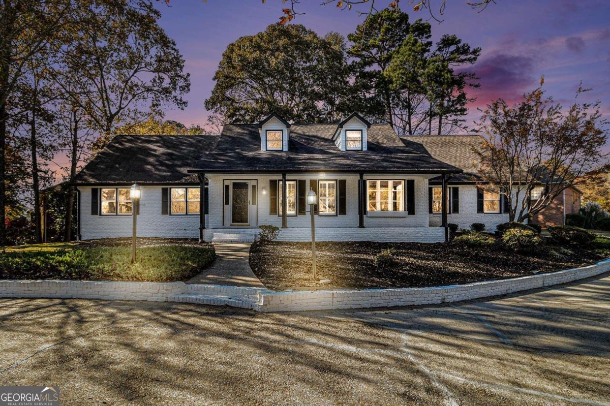 855 John Court Lawrenceville - 2