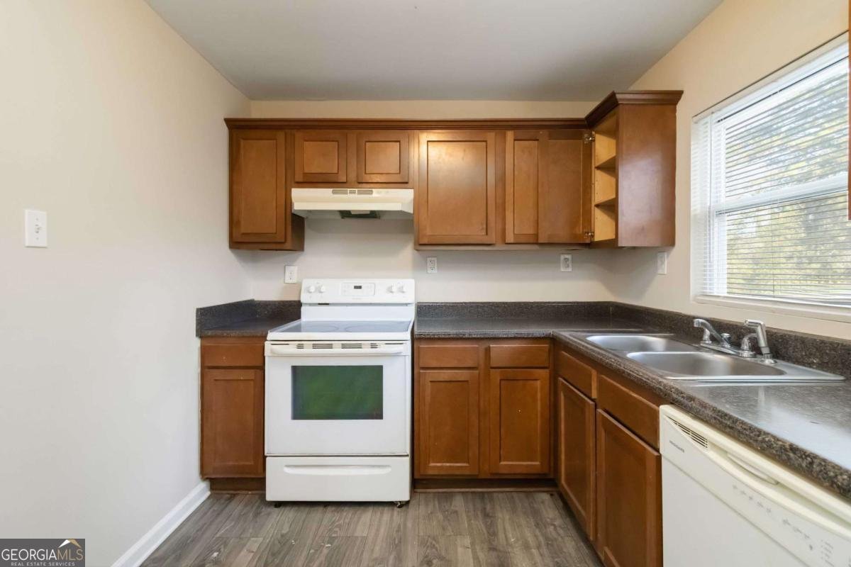 2361 Swallow Circle Atlanta - 10