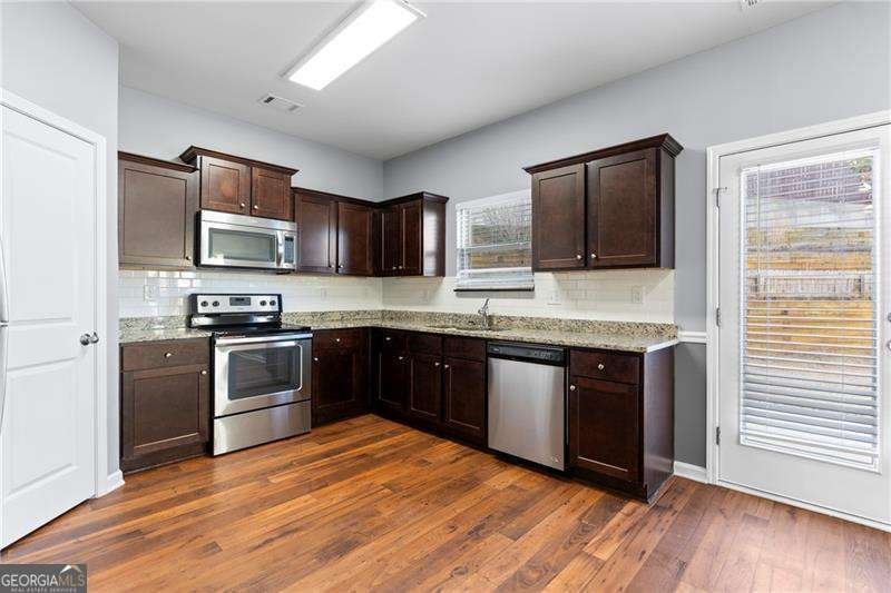 27 Autumn Canyon Path Cartersville - 12