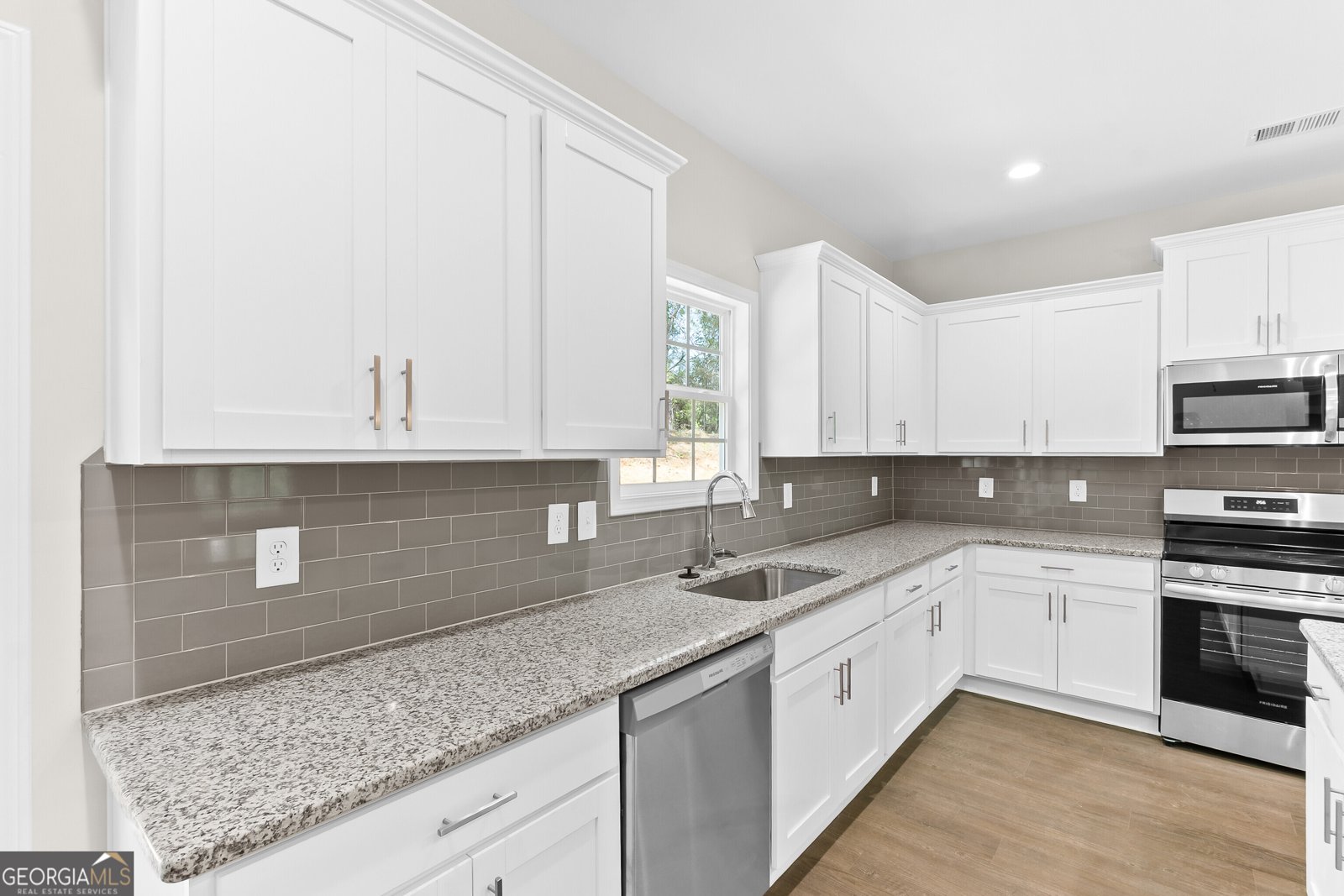 1030 Sun Valley Court Macon - Photo 25