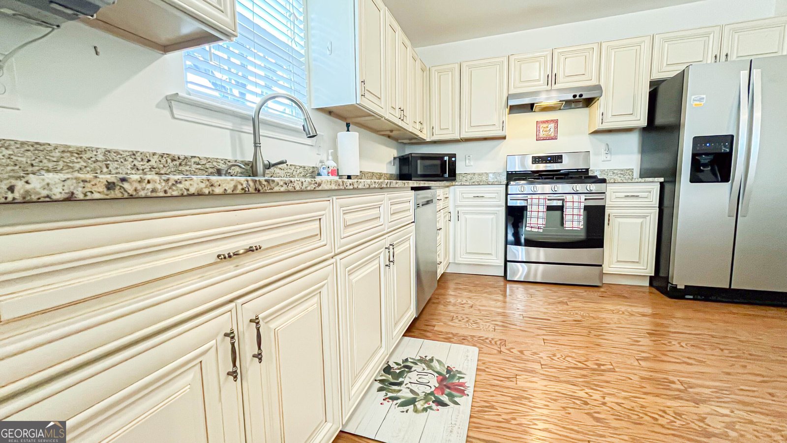 817 Lorraine Lane Stockbridge - 34