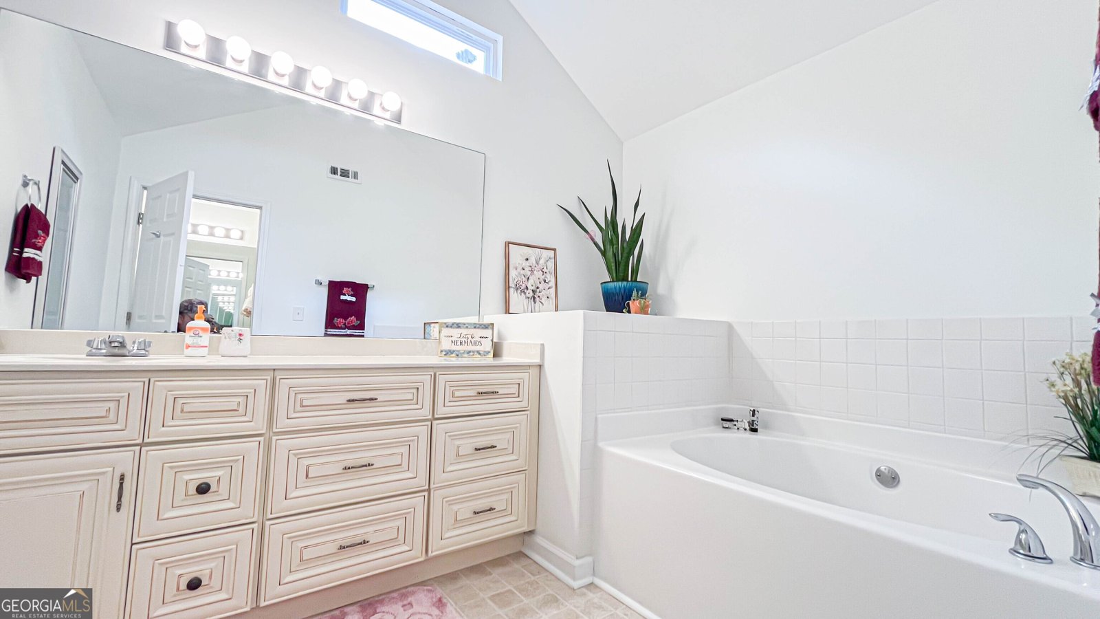 817 Lorraine Lane Stockbridge - 49