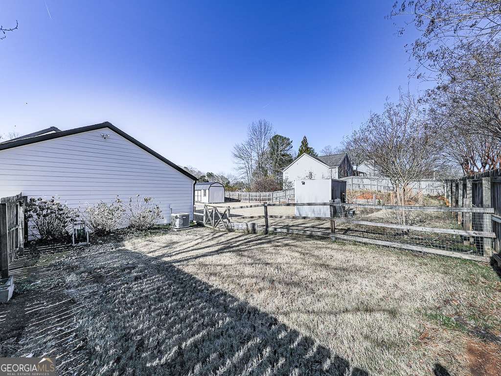 606 Bluff Drive Woodstock - 21