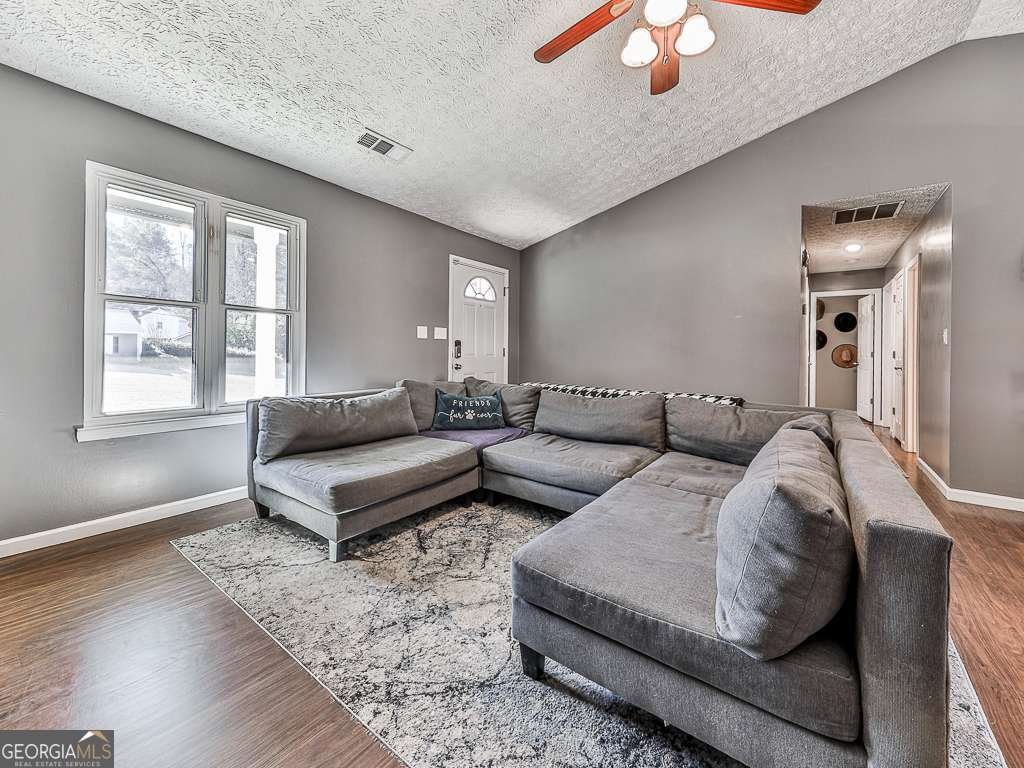 606 Bluff Drive Woodstock - 5