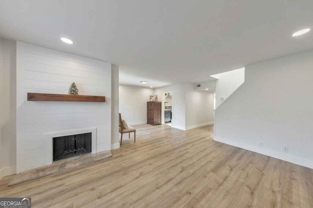 6373 Hawthorne Terrace Peachtree Corners - Photo 11