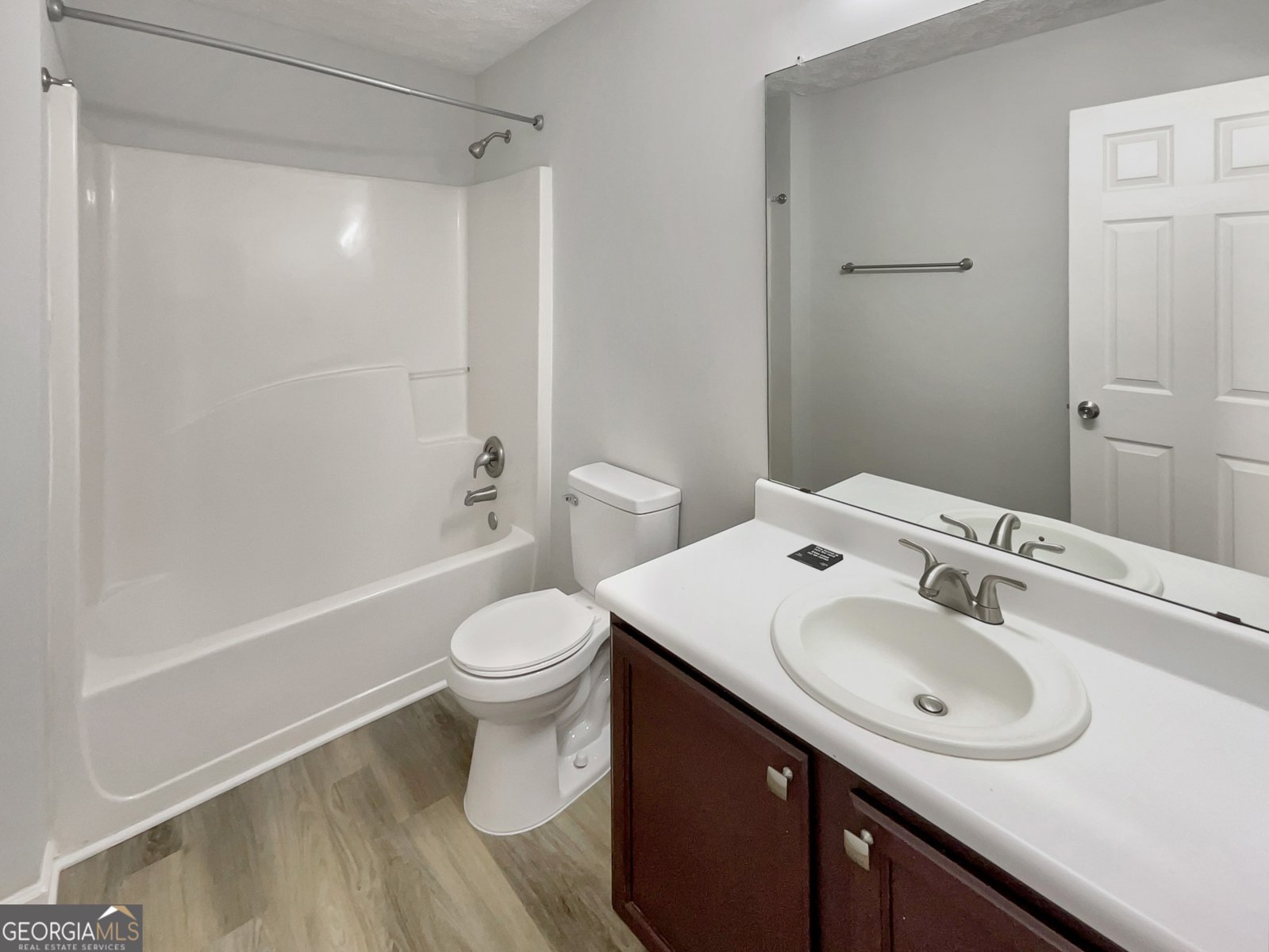 3184 Broadleaf Avenue South Fulton - 24