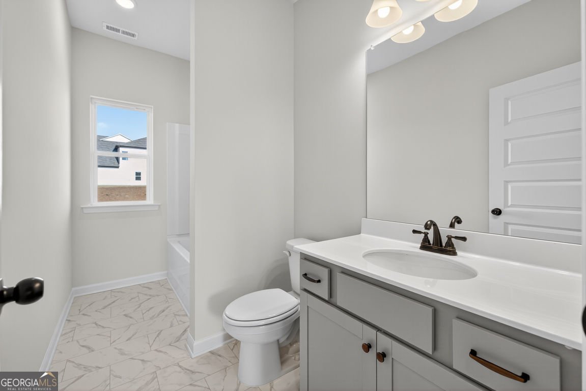 850 Kensington Street Kingston - 39