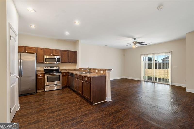 390 CANYON OAK Richmond Hill - 12