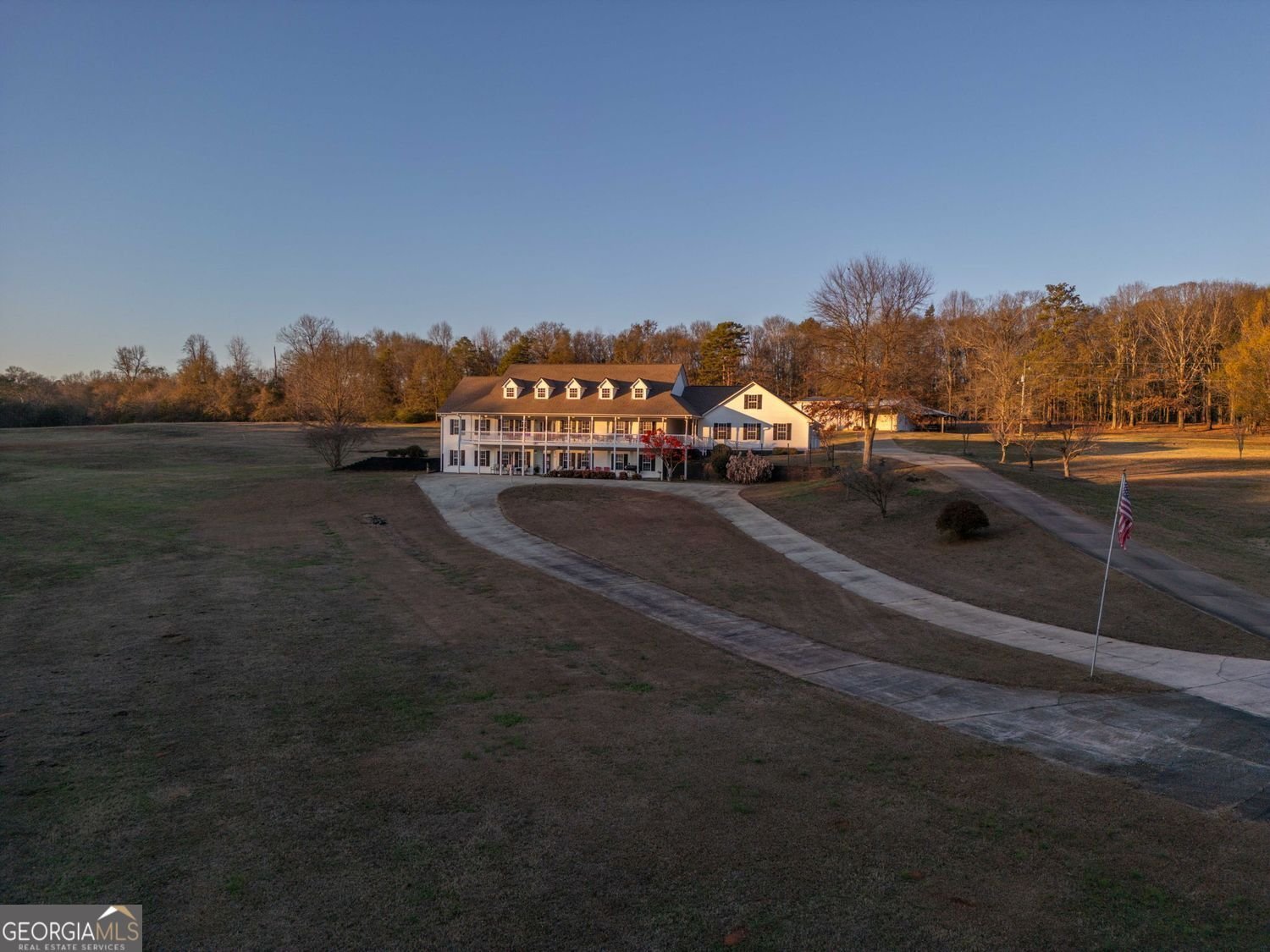 2440 Deadwyler Road Maysville - 75