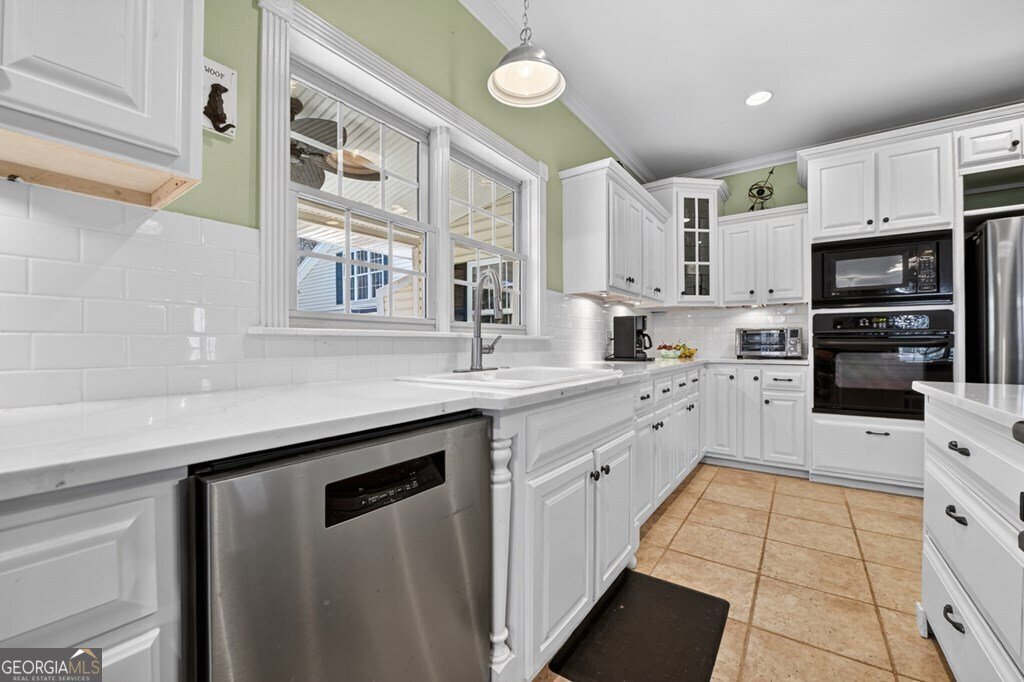 159 Victoria Drive Blairsville - 44