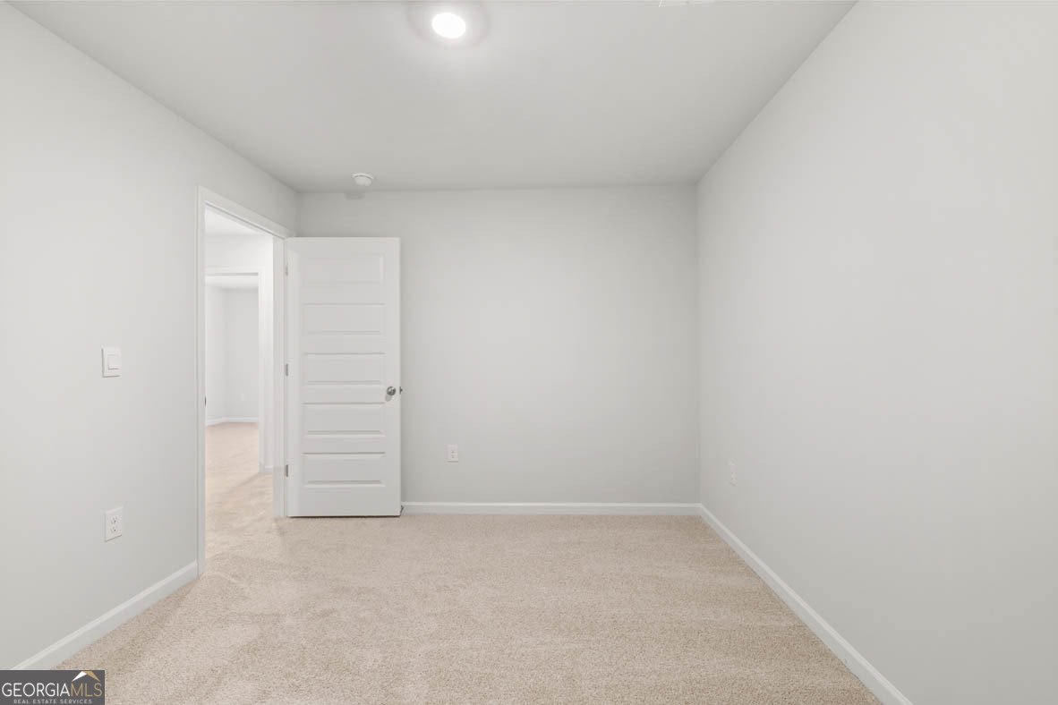 265 Sound Circle Stockbridge - 39