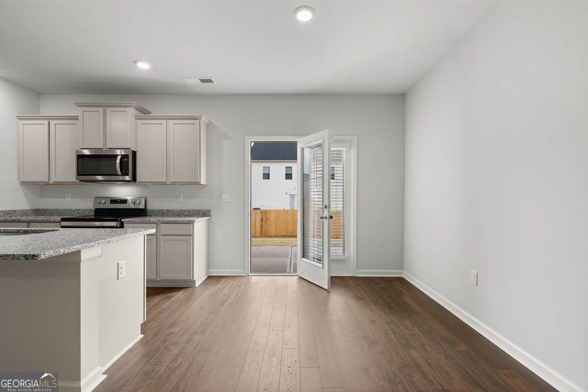 265 Sound Circle Stockbridge - 7