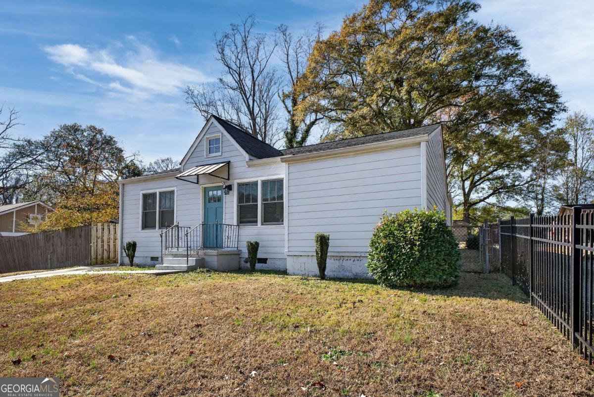 620 Hamilton E Holmes Drive Atlanta - 2