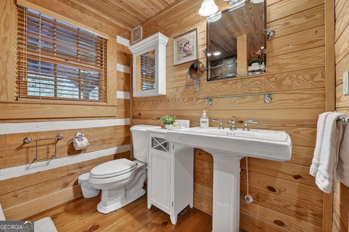 598 Whispering Pine Lane Cherry Log - 22