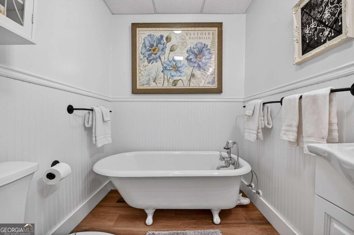 598 Whispering Pine Lane Cherry Log - 35