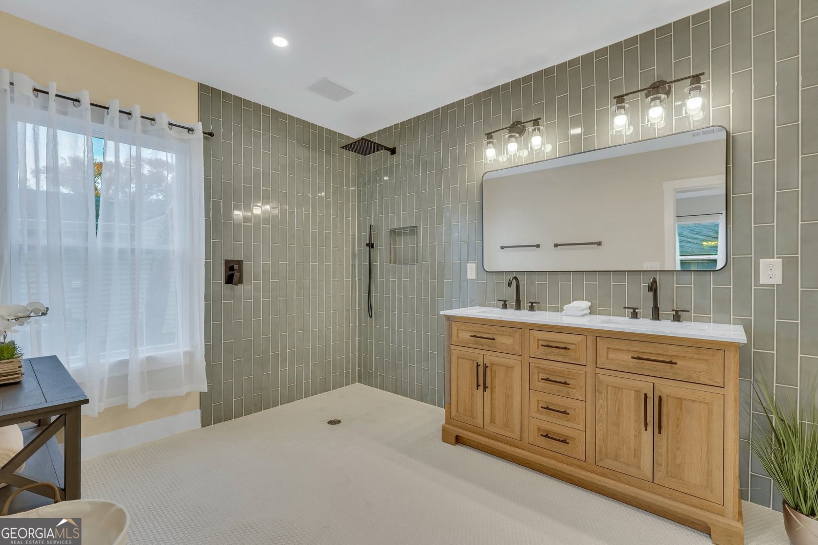 402 57th Street Savannah - 40