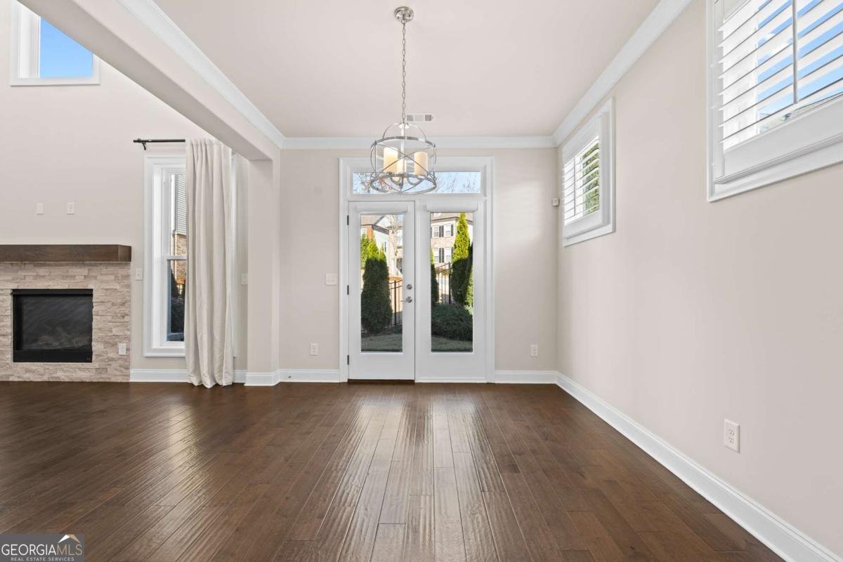 560 hannaford walk Duluth - 16