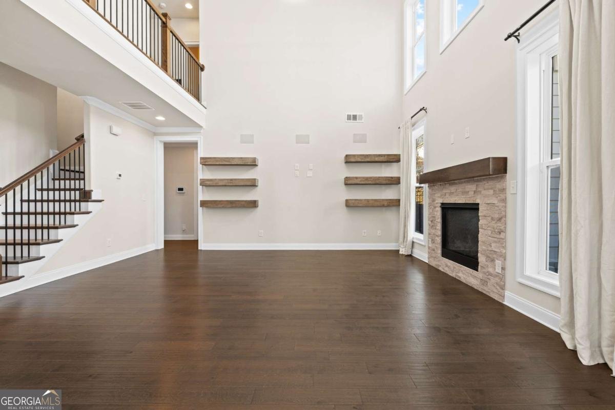 560 hannaford walk Duluth - 18