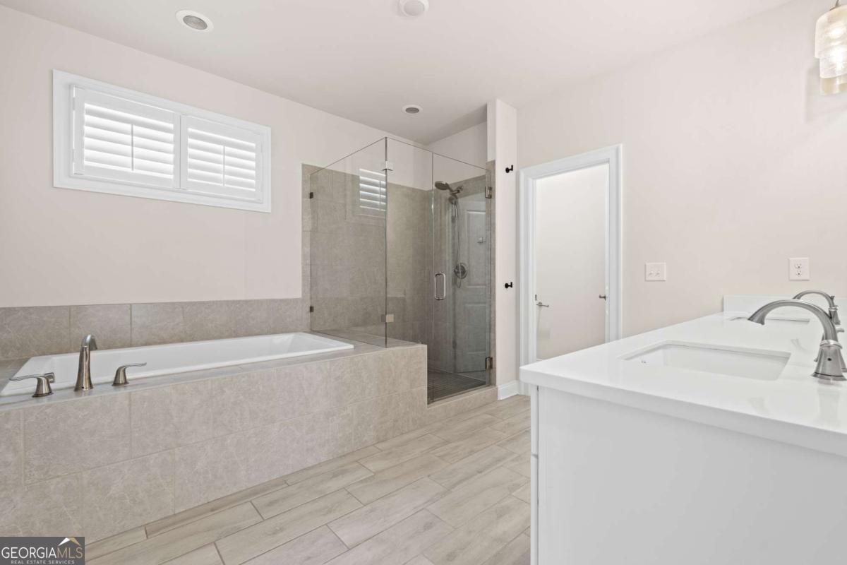 560 hannaford walk Duluth - 40