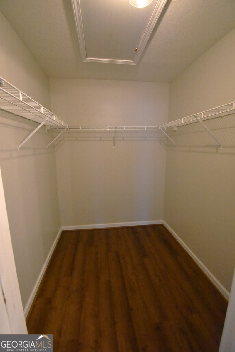 1575 Ridenour Parkway Kennesaw - 32