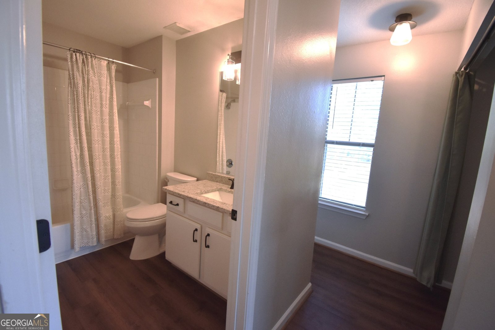 1575 Ridenour Parkway Kennesaw - 37