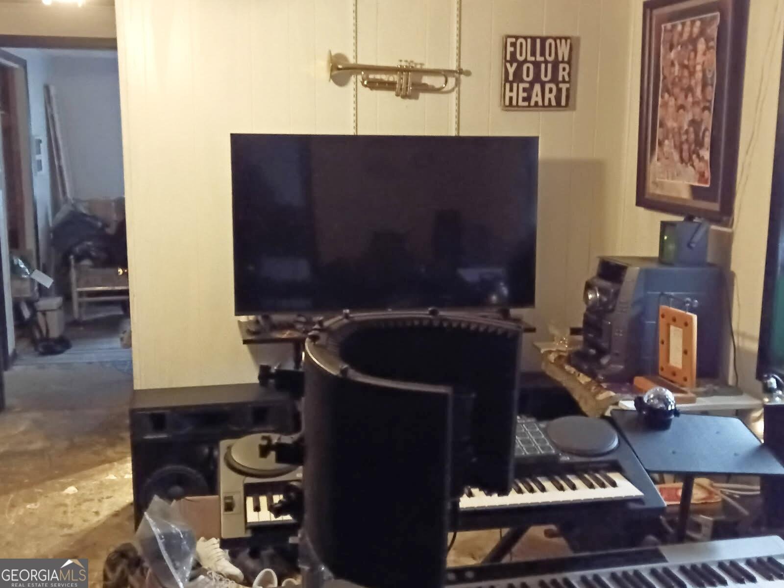 133 Daisy Circle Gray - 17