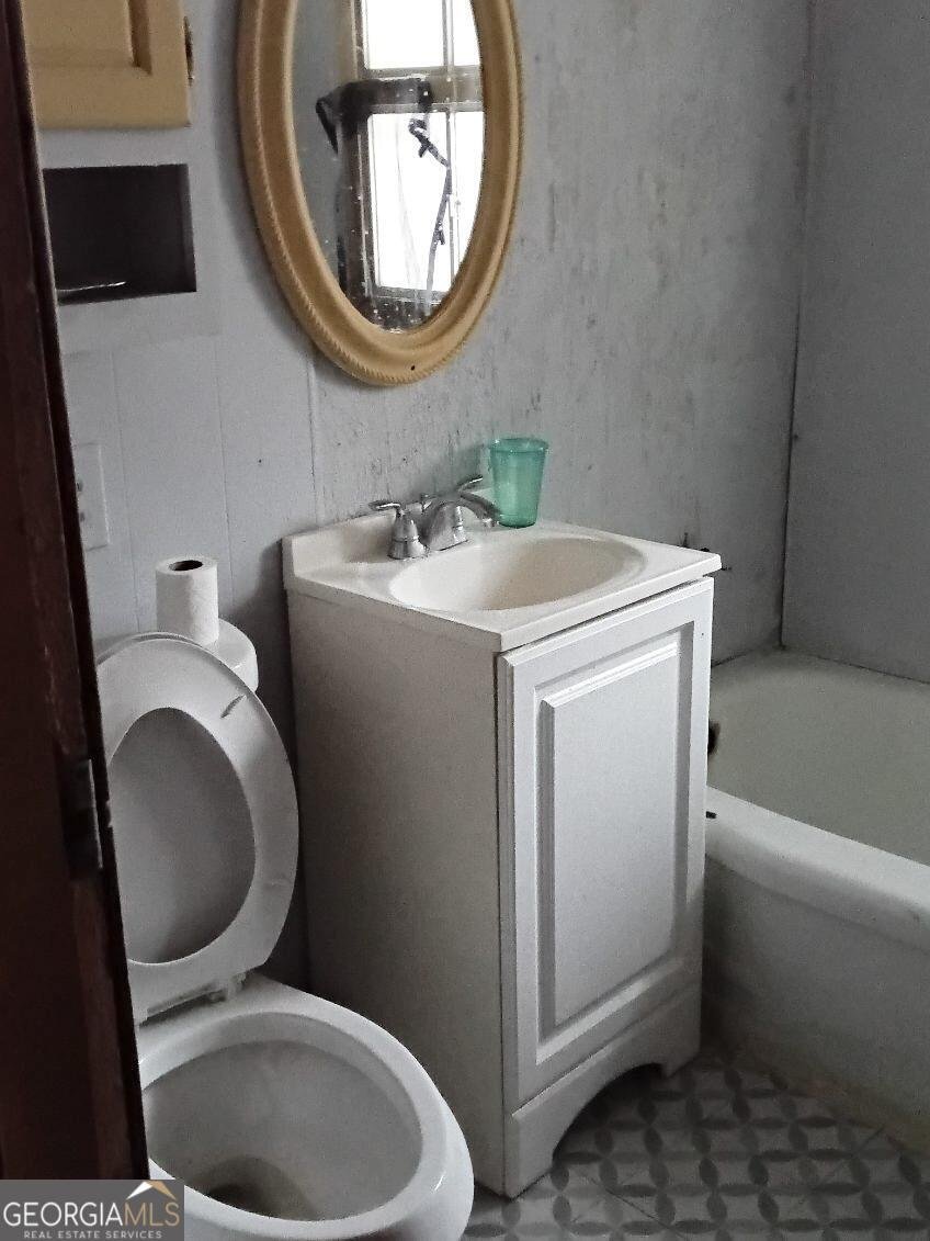 133 Daisy Circle Gray - 18