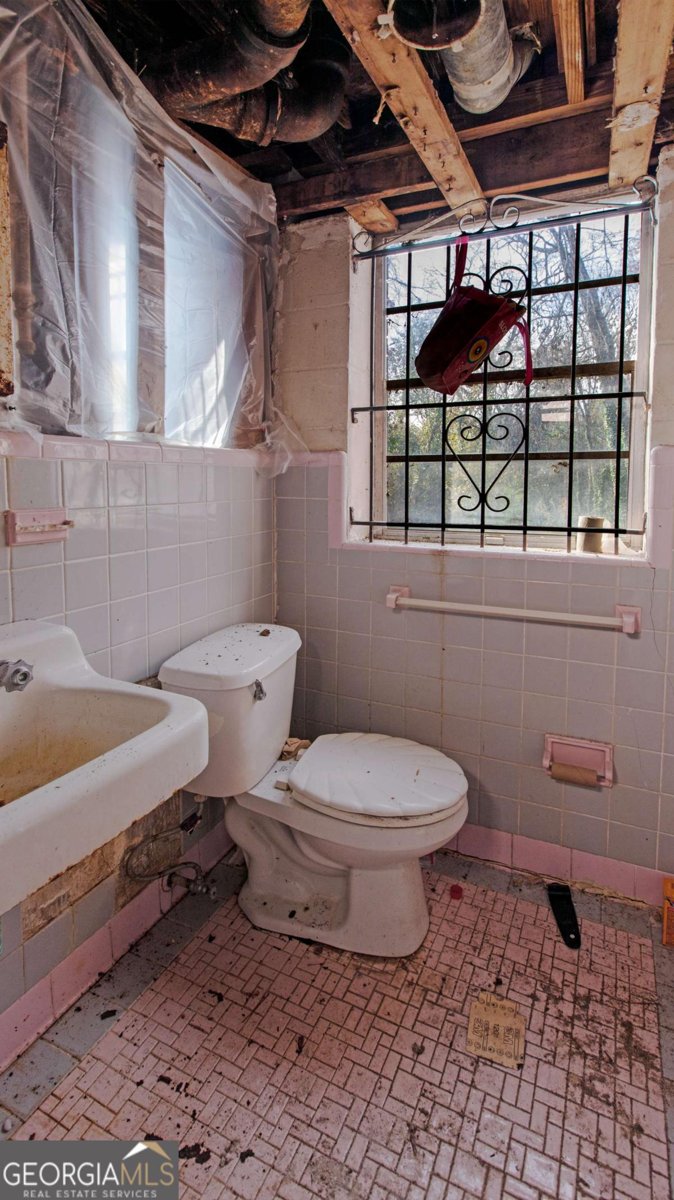 178 Stratford Drive Atlanta - 27