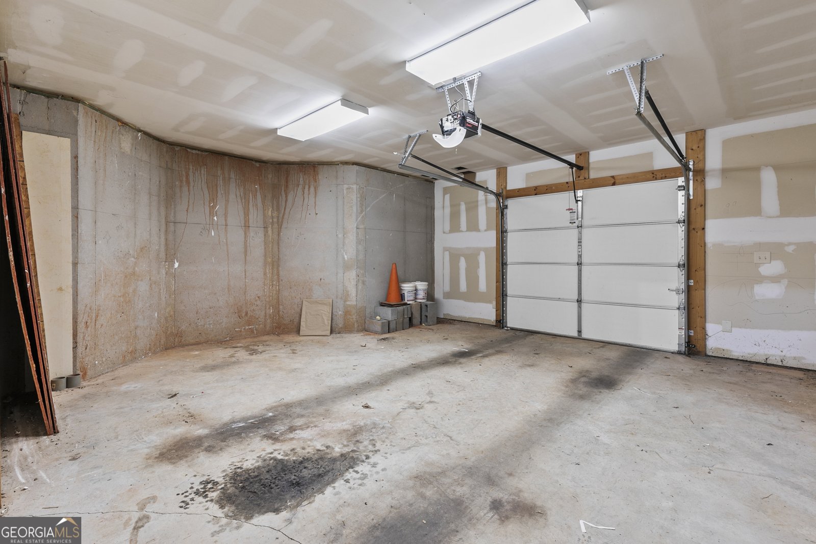 1178 ANTRIM GLEN Drive Hoschton - 45