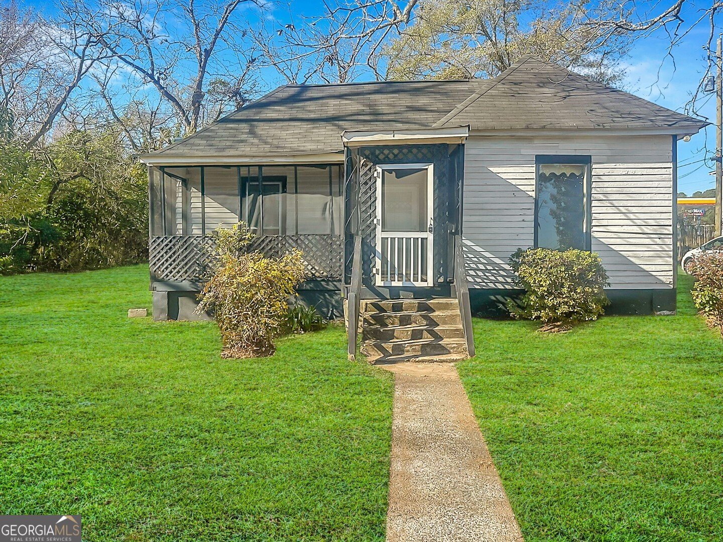 1392 Fort Hill Street Macon - main photo