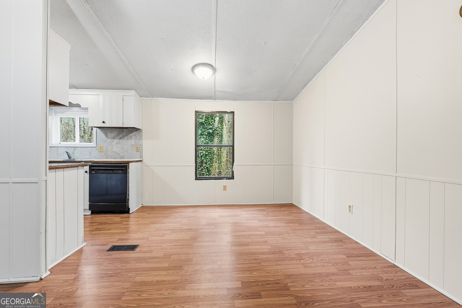 37 Fawn Drive Juliette - 8