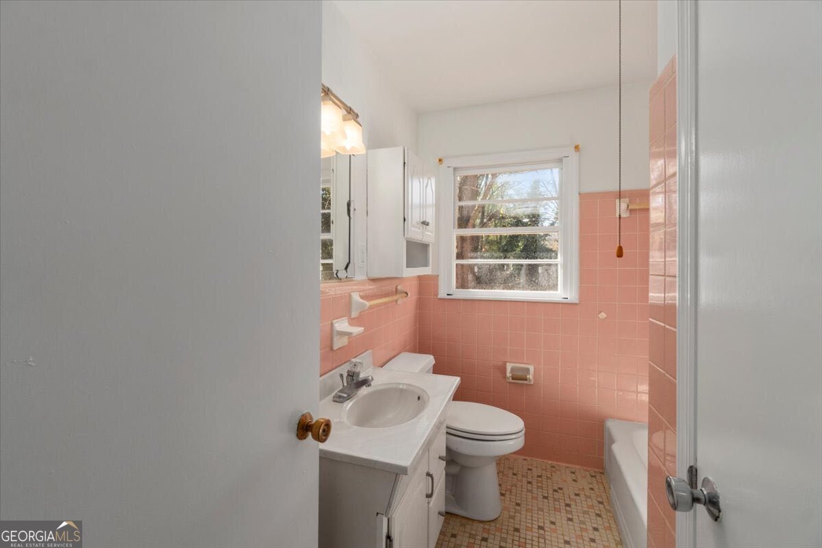 789 Glenn Carrie Road Hull - 17