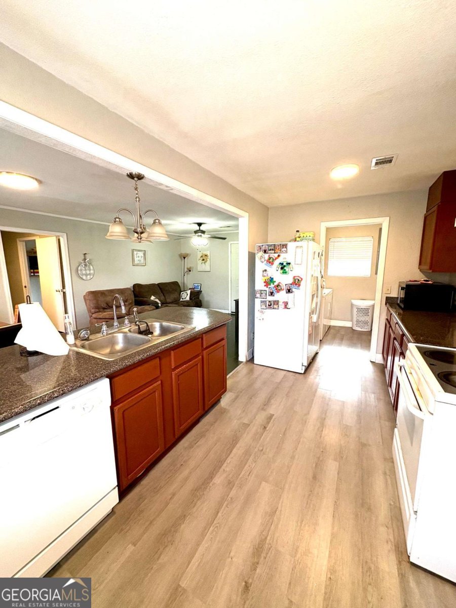 112 Alexander Avenue Lyons - 14