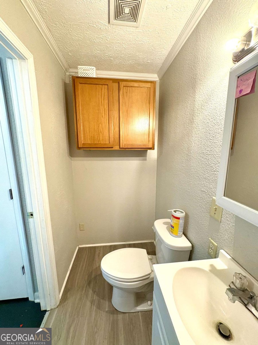 112 Alexander Avenue Lyons - 21