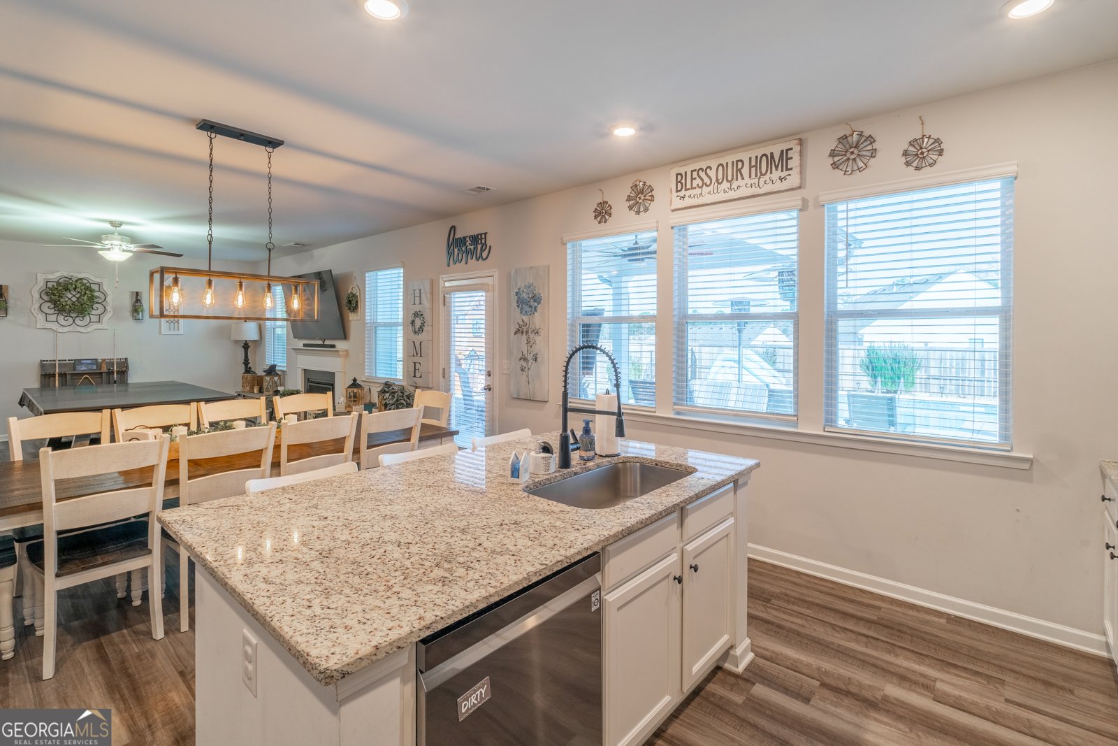 728 Cherokee Rose Bremen - 28