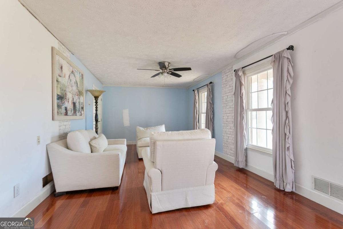 100 Forest Lake Drive Covington - 18