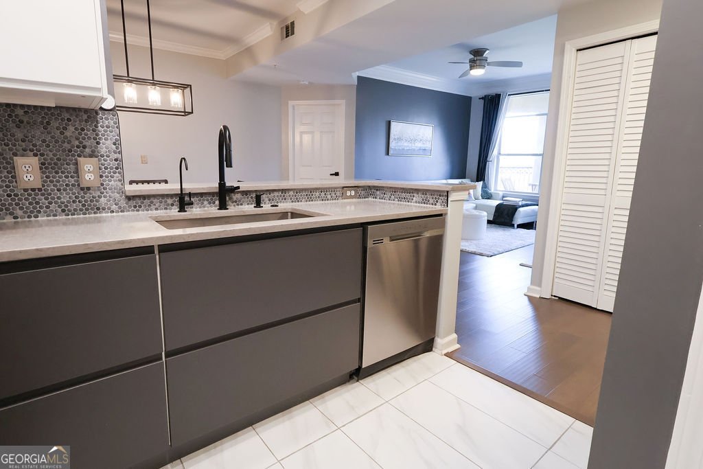 955 Juniper Street Atlanta - 18