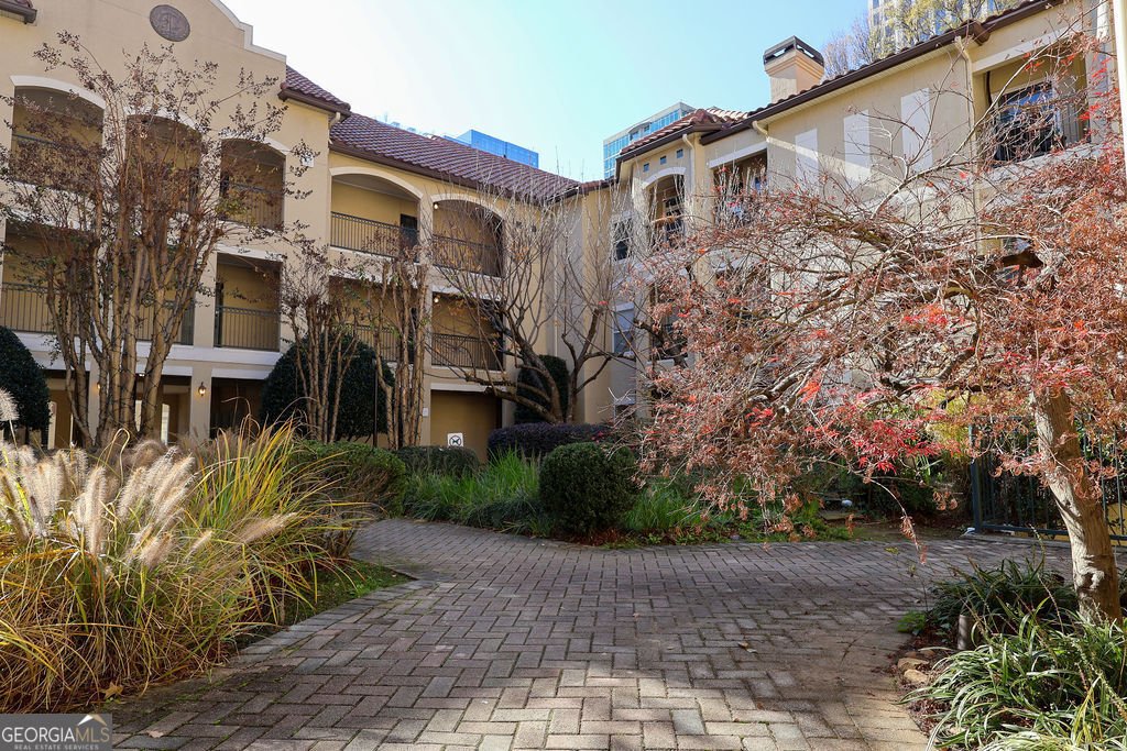 955 Juniper Street Atlanta - 24