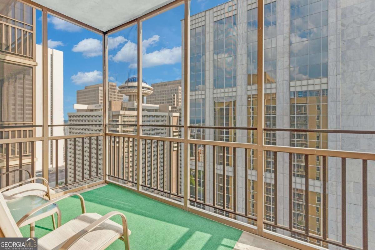 300 Peachtree Street Atlanta - 8