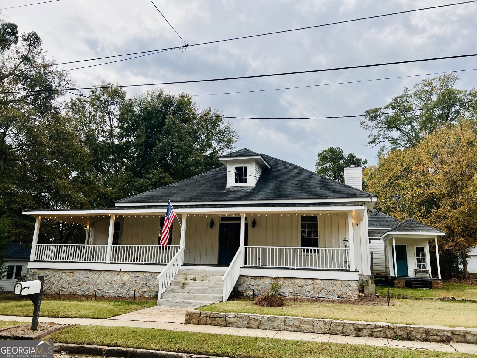 1735 Hill Street Conyers - main photo